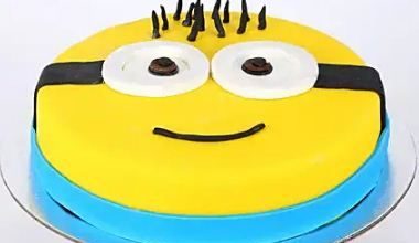 Minion Cake Vanilla