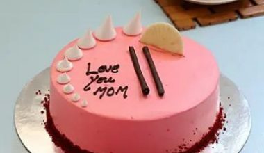 Pinky Pineapple Cake For Mom