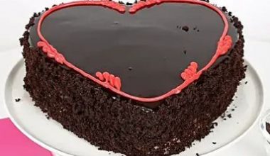 Plushy Heart Cake