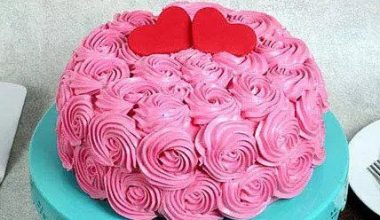 Two Heart Rose Cake