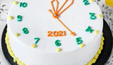 New Year Vanilla Cake