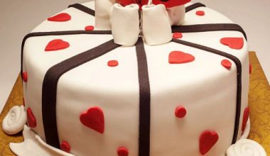 Fondant Love Cake