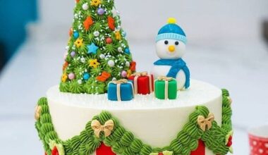 Elegant Christmas Cake
