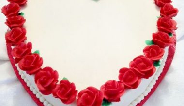 Vanilla Cream Heart Cake