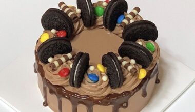 Oreo Chocolate Drip Cake