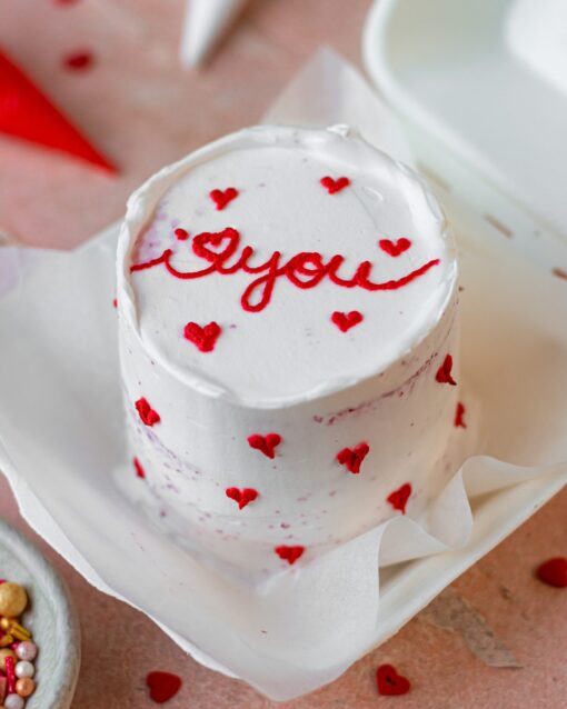 Red Velvet Bento Cake — Online Delivery in Guwahati | Petalscart